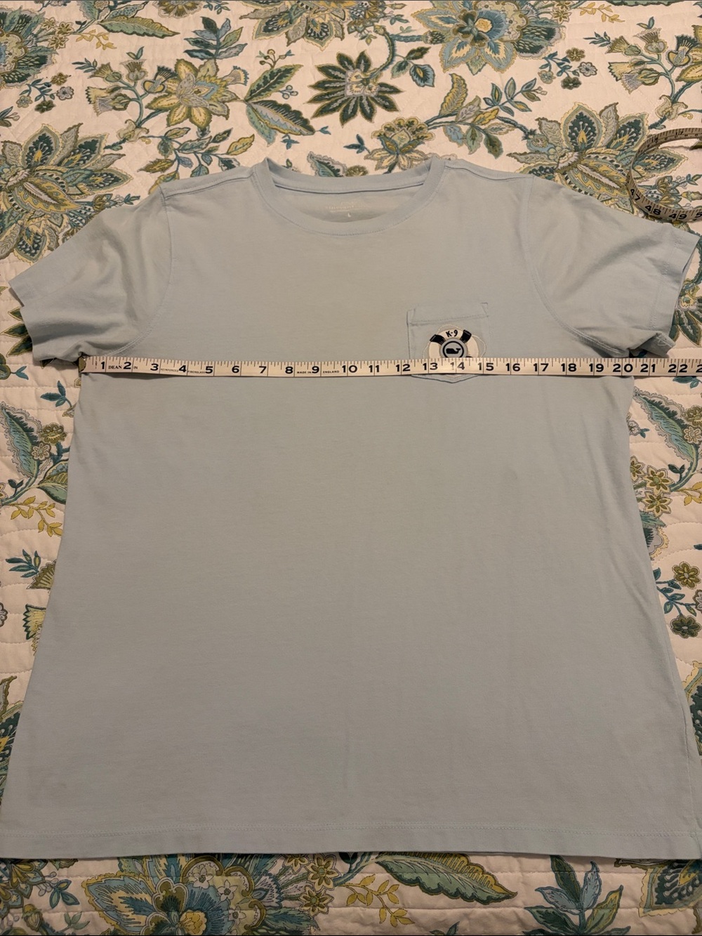 Vineyard Vines light blue t-shirt w/ pocket, size L. - Picture 6 of 10